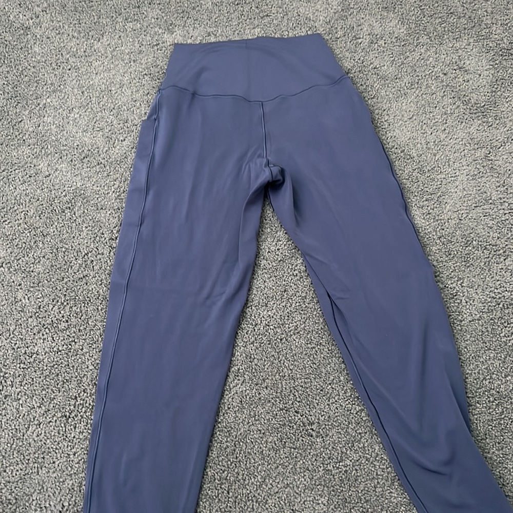 Aerie 7/8 pocket legging - Picture 4 of 5